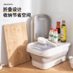 COLLAPSIBLE SILICON FOOD STORAGE BUCKET WITH MEASURING CUP(9KG)
Free your foodstuff from insect and roaches - Image 3