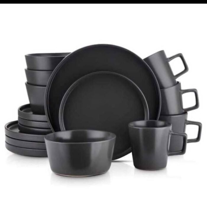 16PC QUALITY THICK EUROPEAN LUXURY FINE CERAMIC STONEWARE DINNER SET•••BLACK4 Serving plate
4 Side plate
4 Soup bowls
4 Cups - Image 4