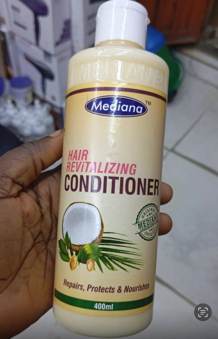 MEDIANA HAIR REVITALIZING CONDITIONER-It instantly detangles all hair types.
-It has natural components that are hair boosters.
-It is effectively made to protect your hair (Natural /Synthetic) from damages. - Image 2