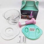 2LTR MANUAL MULTIPURPOSE HAND PUSHING GRATEE WIRH ACCESSORIES 
Perfect for chopping vegetables,Mince meat,Pepper etc