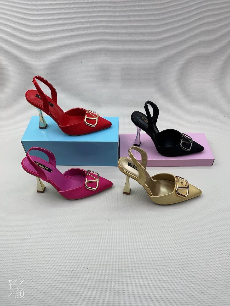 img_4184 VALENTINO DESIGN CLASSY SLINGBACK HEELS SANDAL(On sales) - Image 1