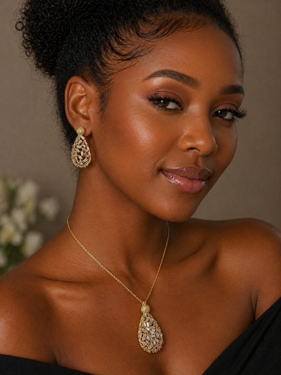 6de5438a-412d-4719-8ebf-a064bc56405d QUALITY NON TARNISH LUXURY SUNGOLD FASHION EARRING AND PENDANT SET DESIGN 4(Doesn’t come with chain) - Image 1