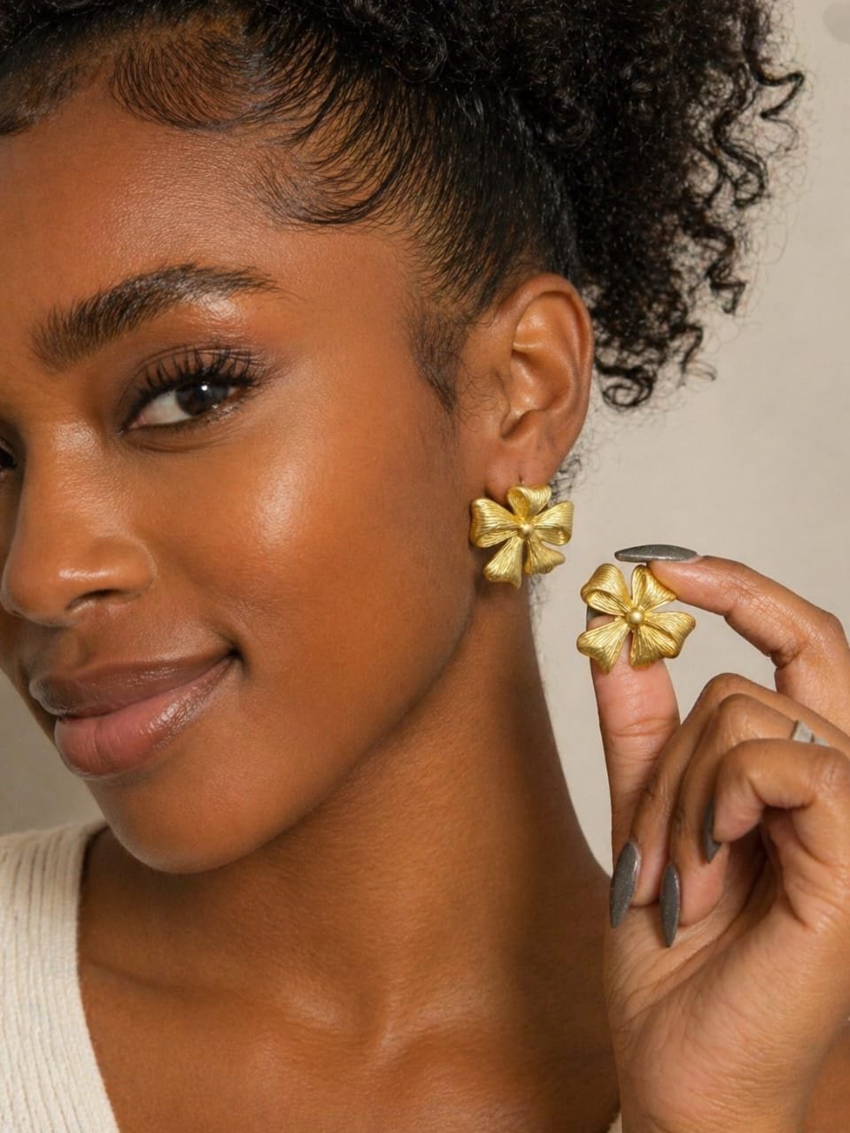 f4c0765e-9553-4cb3-9ffb-3912e1210452 QUALITY NON TARNISH SUNBELLE FASHION EARRING DESIGN 14 - Image 1