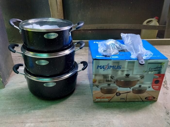 MAXIMUS NONSTICK POT SET WITH SPOON SIZE 24,26CM&28CM(BLACK,GOLD) - Image 2