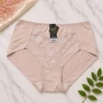 QUALITY FASHION SEAMLESS LADIES LACEY PANT DESIGN 2(Perfect for size 12,14,16,18)CODE 8805 - Image 2