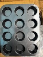 12 HOLES ALUMINUM NONSTICK MUFFIN/CAKE PAN - Image 2