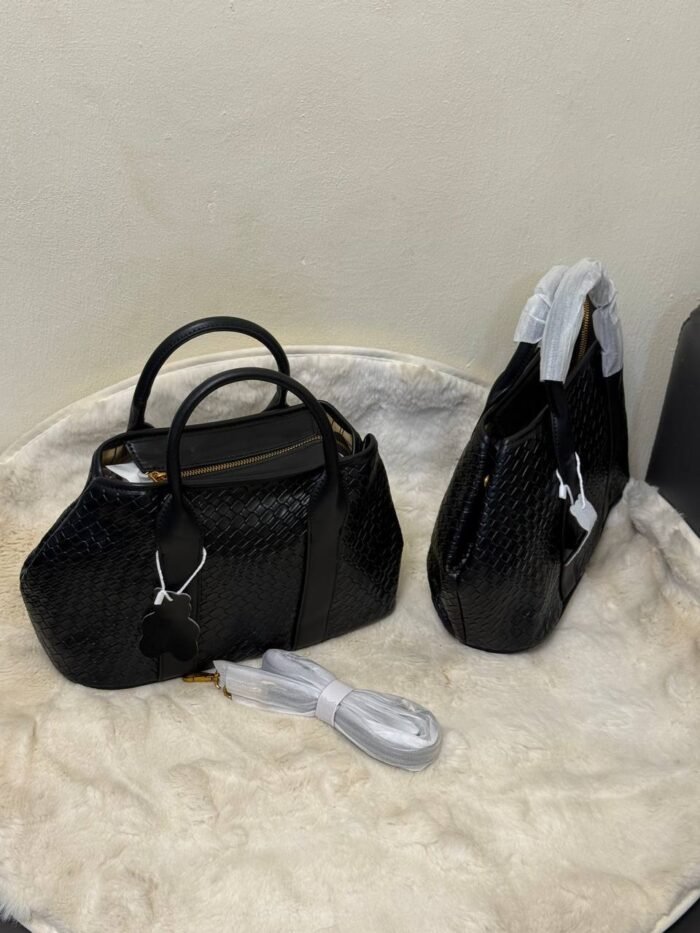 QUALITY GENUINE LEATHER WOVEN HANDBAG DESIGN 017 - Image 3
