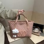 M DESIGN QUALITY TOTE BAG WITH LABUBU - Image 5