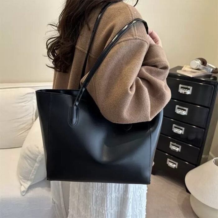 DARASIMI GLOSSY QUALITY LEATHER TOTE BAG - Image 2