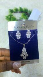 ROYAL BLOOM ZIRCONIA EARRING AND CHAIN SET DESIGN SILVER - Image 5