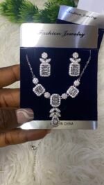 ROYAL BLOOM ZIRCONIA EARRING AND CHAIN SET DESIGN SILVER - Image 7