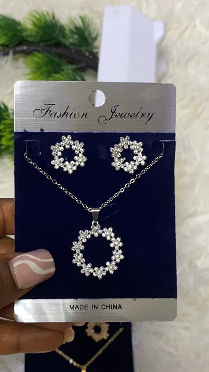 ROYAL BLOOM ZIRCONIA EARRING AND CHAIN SET DESIGN SILVER - Image 8