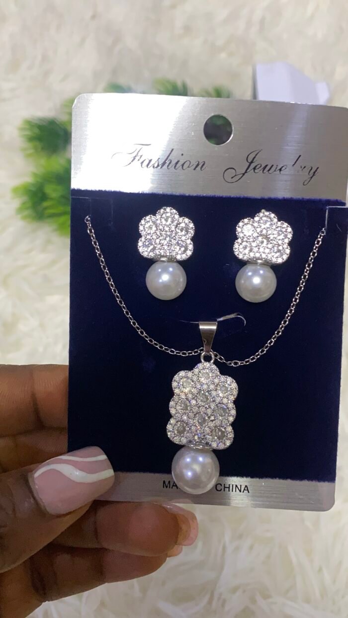 ROYAL BLOOM ZIRCONIA EARRING AND CHAIN SET DESIGN SILVER - Image 14