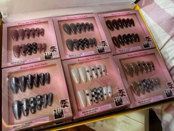 BEAUTIFUL CLASSY FRENCH TIP CHECK BOARD AND STAR DESIGN CAT EYE 👁️ GLITTERING PRESS ON NAIL(We have beautiful colors,we will pick randomly) - Image 3